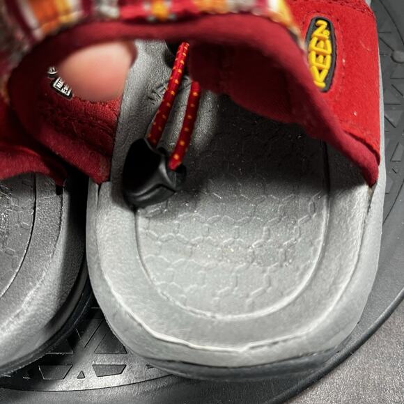 Keen Venice H2 Women's Size 6 Red/Orange Stripes Waterproof Hiking Sandals Good - Picture 6 of 11